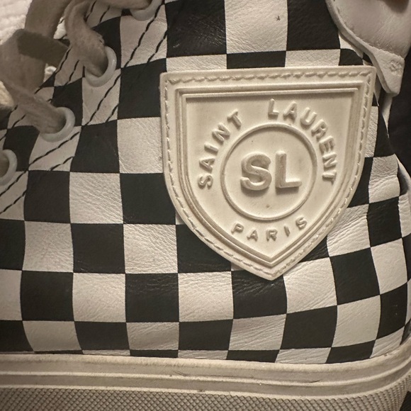 Saint Laurent distressed chucks - Picture 2 of 4
